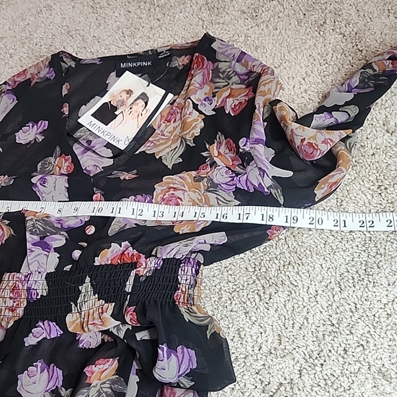 MinkPink Women's Floral Maxi Sheer Dress Black Long Sleeve Split Hem Size M - Picture 7 of 10
